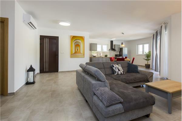 House K1, for 8 persons