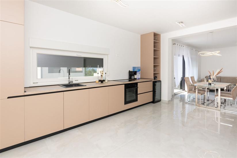 Apartment A1, for 5 persons