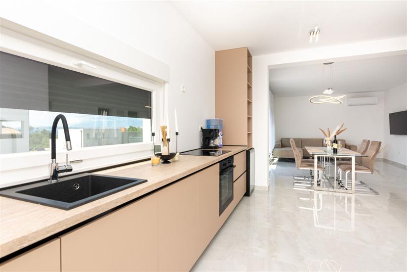 Apartment A1, for 5 persons