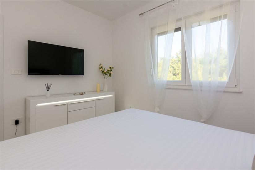 Apartment A1, for 5 persons