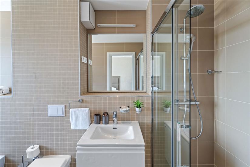 House K1, for 8 persons