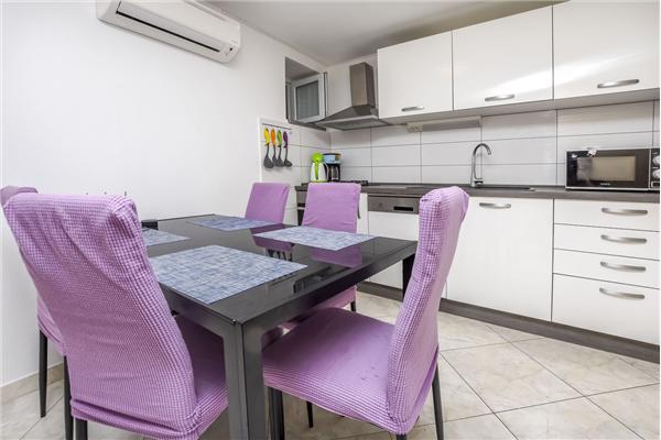 House K1, for 9 persons