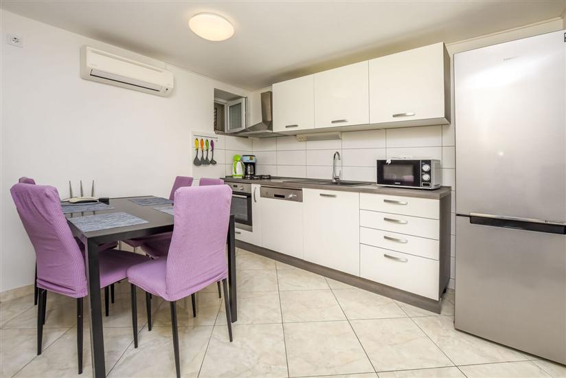 House K1, for 9 persons