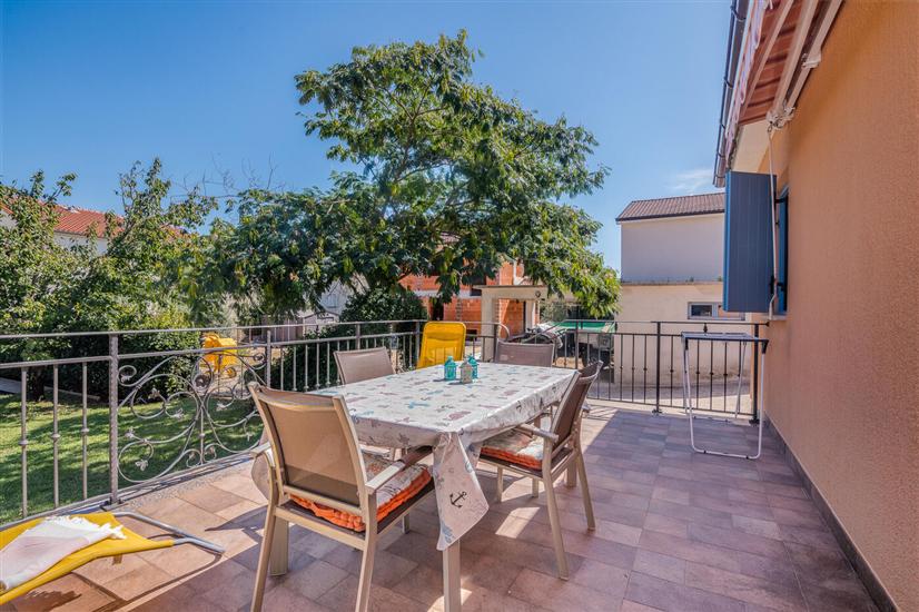 Apartman A4, na 5 osebe