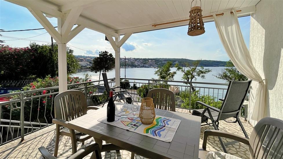 Apartment A1, for 4 persons