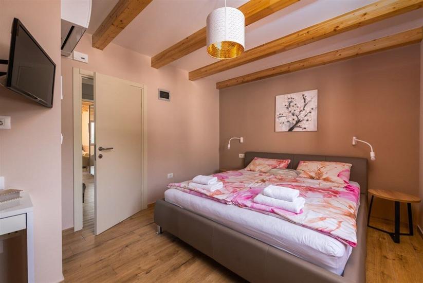 House K1, for 7 persons