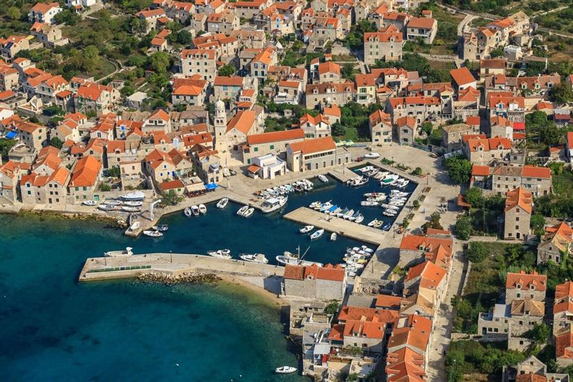 House Stone house island Prvić