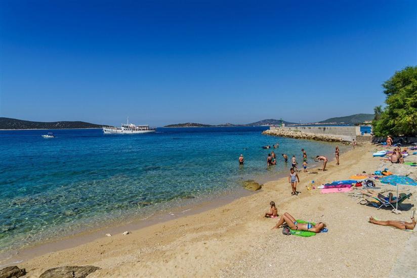 House Stone house island Prvić