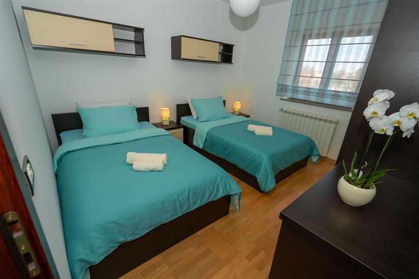 Apartment A1, for 6 persons