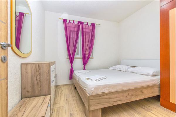 Apartment A2, for 5 persons