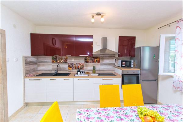 Apartment A2, for 5 persons