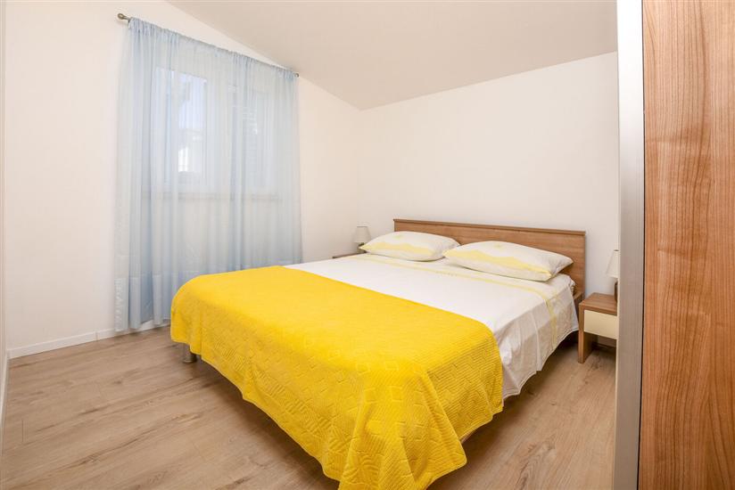 Apartment A2, for 5 persons