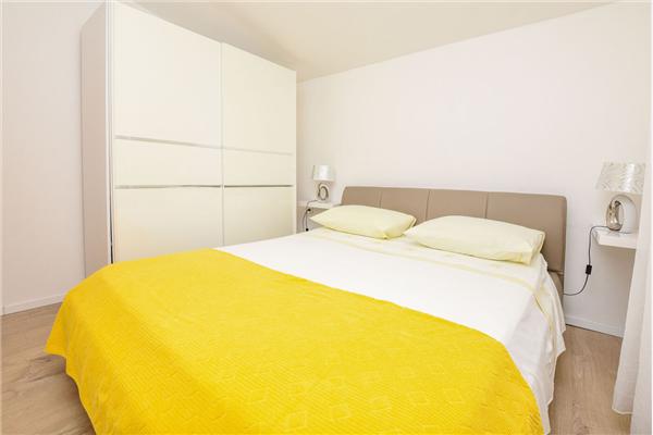 Apartment A2, for 5 persons