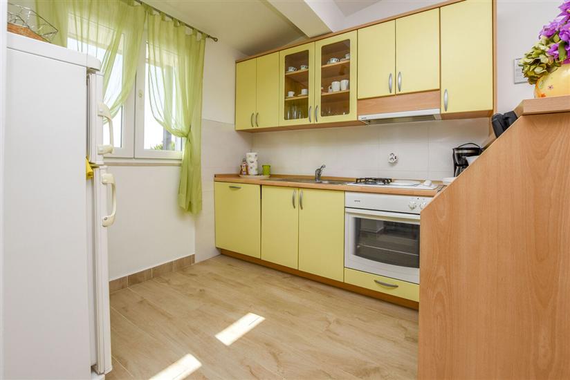 Apartment A2, for 5 persons