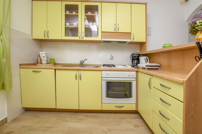 Apartment A2, for 5 persons