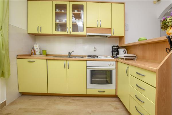 Apartment A2, for 5 persons