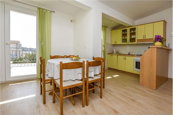 Apartment A2, for 5 persons