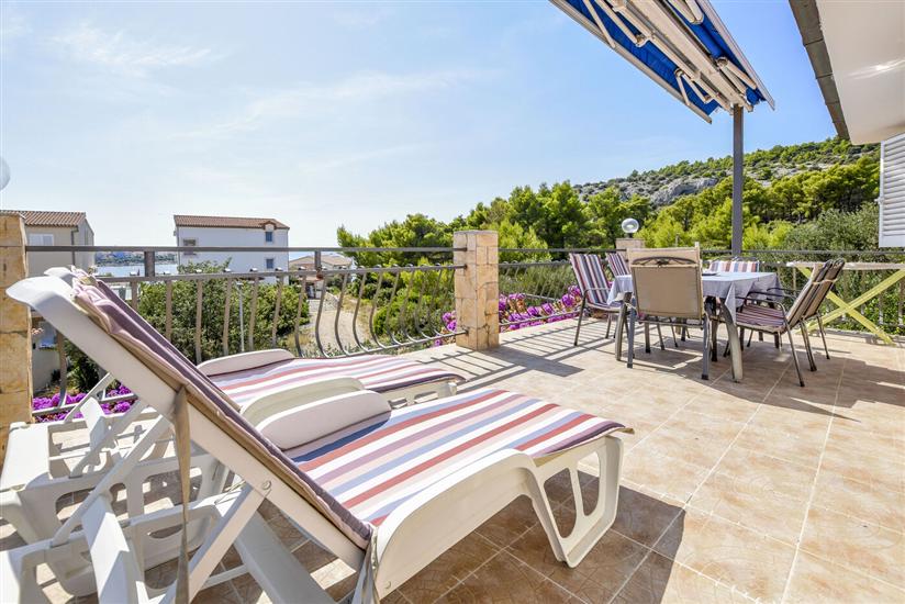 Apartment A2, for 5 persons