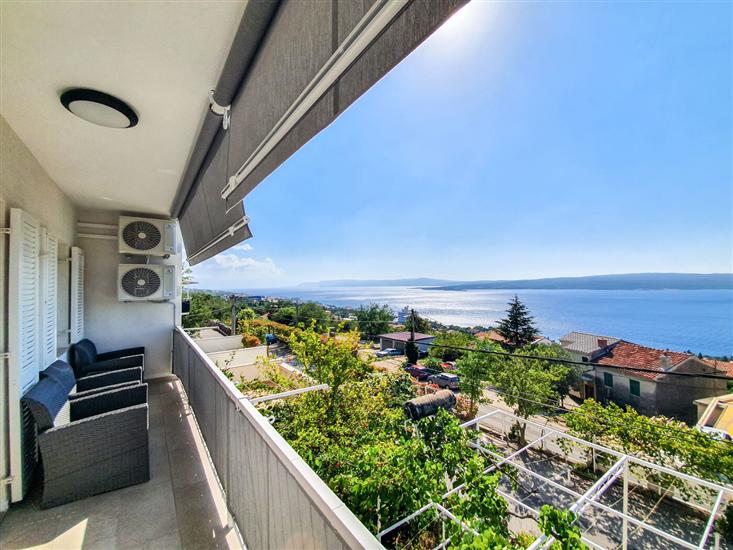 Apartment A1, for 8 persons