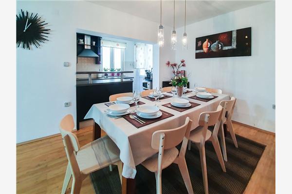 Apartment A1, for 8 persons