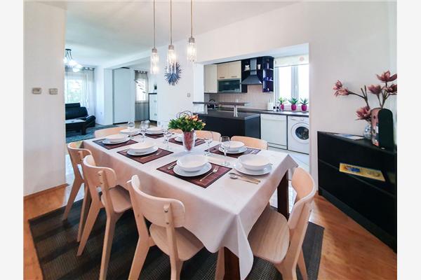 Apartment A1, for 8 persons