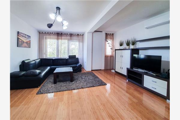 Apartment A1, for 8 persons