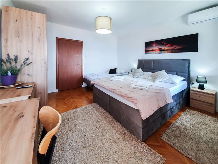 Apartment A1, for 8 persons
