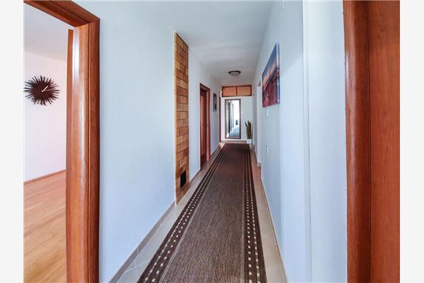 Apartment A1, for 8 persons