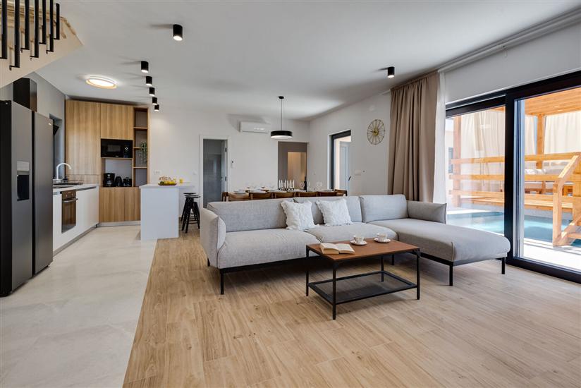 House K1, for 10 persons