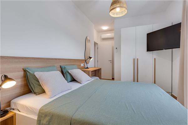 House K1, for 10 persons