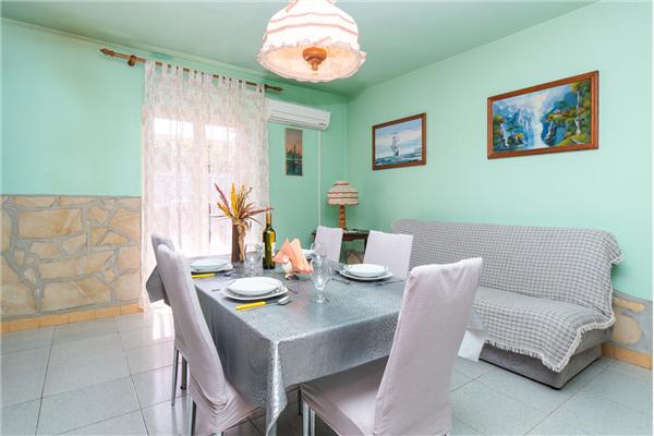 Apartment A2, for 4 persons