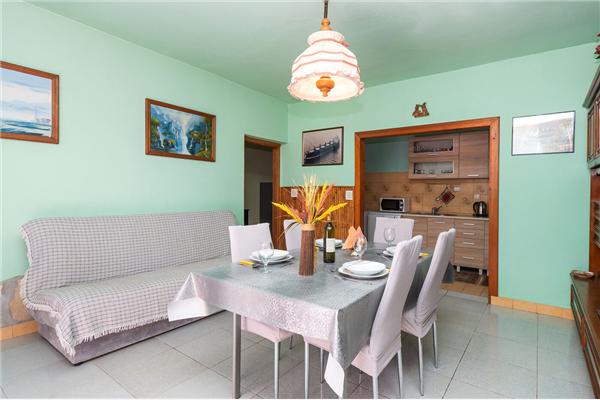 Apartment A2, for 4 persons