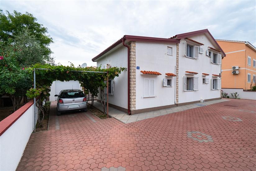 Apartments Miljenka
