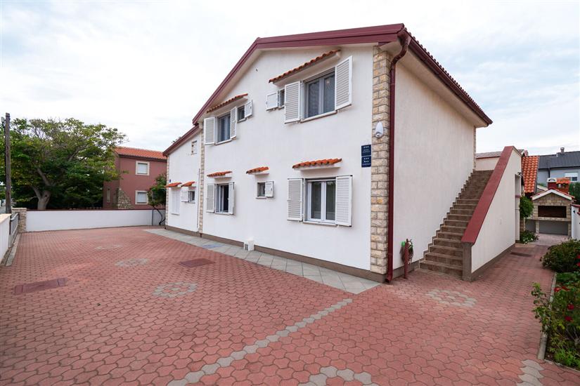 Apartments Miljenka