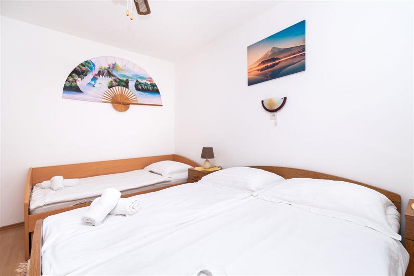 Apartment A1, for 5 persons