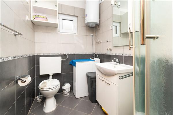 Apartment A1, for 5 persons