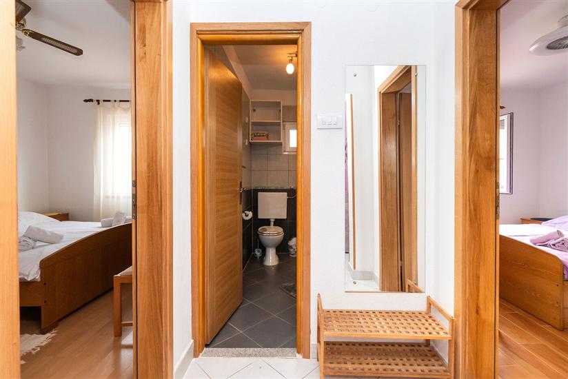 Apartment A1, for 5 persons