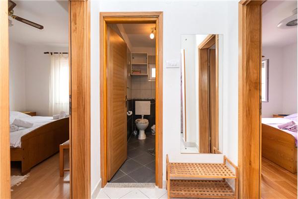 Apartment A1, for 5 persons