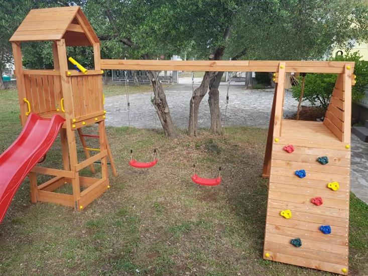 Apartments Diana Lovetovo