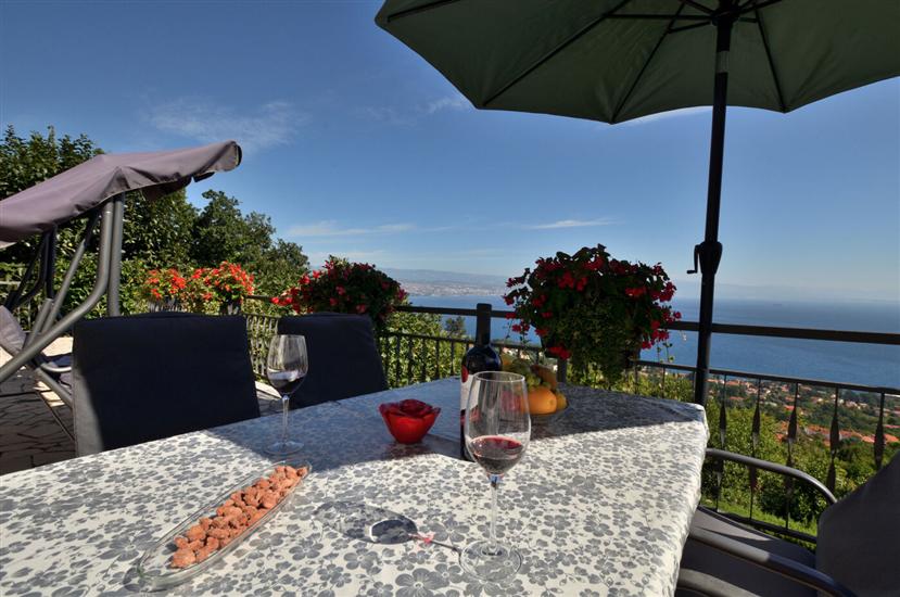 Apartment A2, for 4 persons