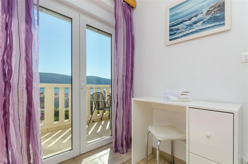 Apartment A1, for 6 persons