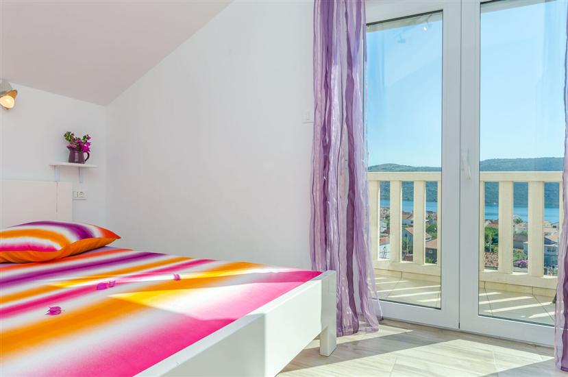 Apartment A1, for 6 persons