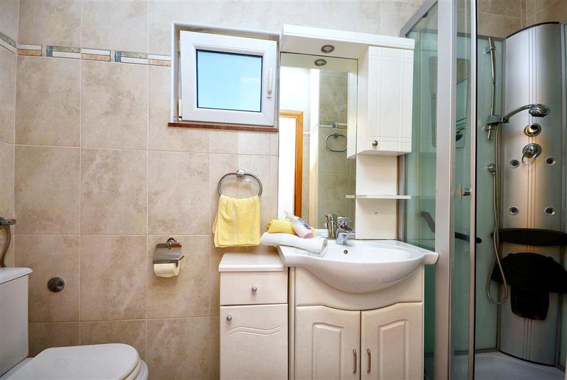 Apartment A1, for 3 persons