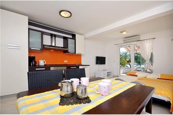 Apartment A1, for 3 persons