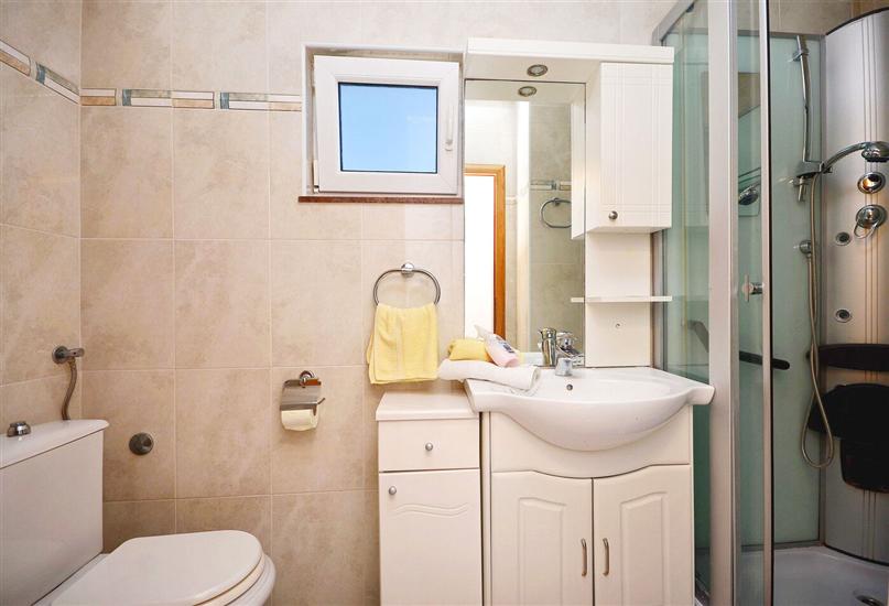 Apartment A1, for 3 persons