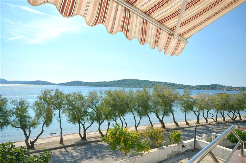 Apartment A2, for 3 persons