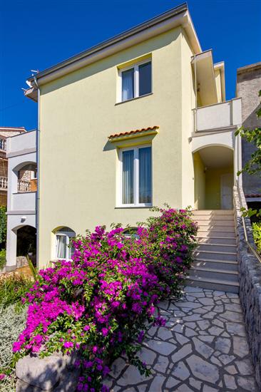 Apartments and Room Slavica