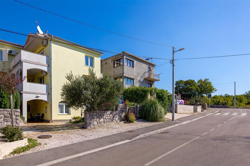 Apartments and Room Slavica