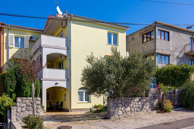 Apartments and Room Slavica