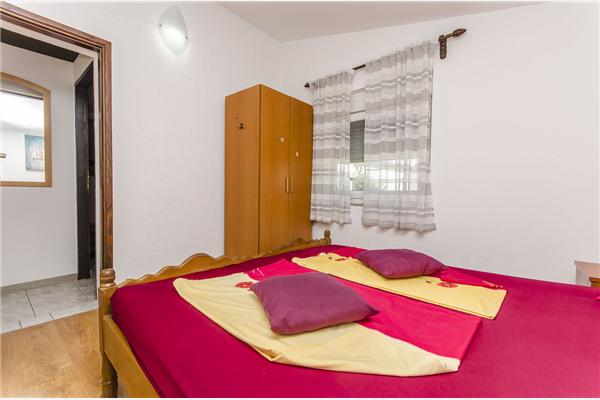 Apartment A2, for 4 persons